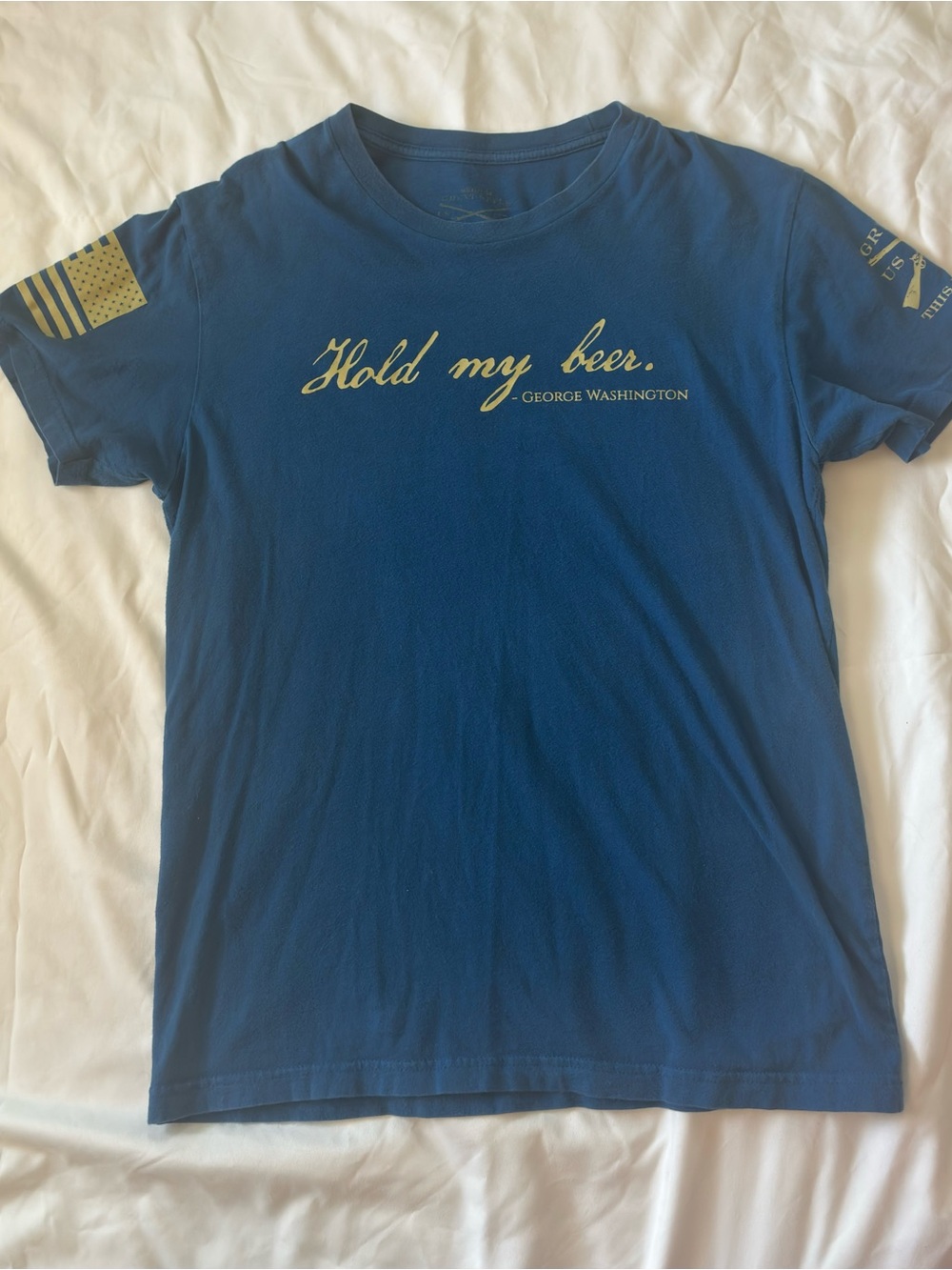 Grunt Style Men's Blue 'Hold My Beer' Graphic T-Shirt
